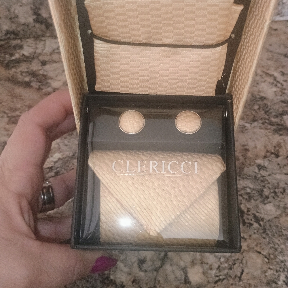 CLERICCI MENS GIFT SET TIE HANKIE & CUFF LINK DESIGNER BOX. - Picture 6 of 6